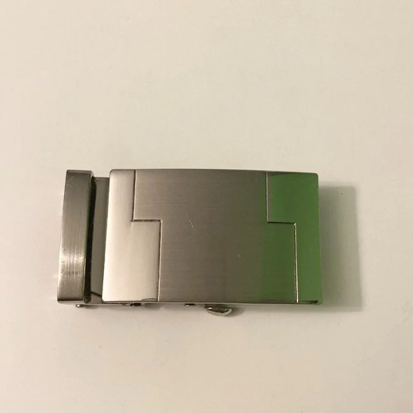 Metal Belt Buckle Silver Jigsaw Pattern 2.25 in x 1.5  in - Picture 3 of 11